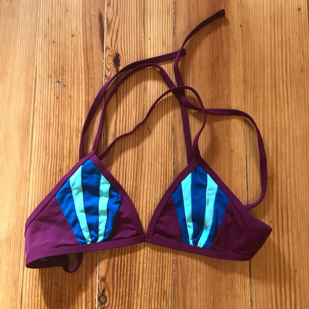 JOLYN Triangle Top (L, Cabernet w/contrast)